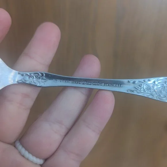 International LA FRANCE Decorator Stainless Silverware Flatware Dinner-20 Piece - Picture 2 of 8